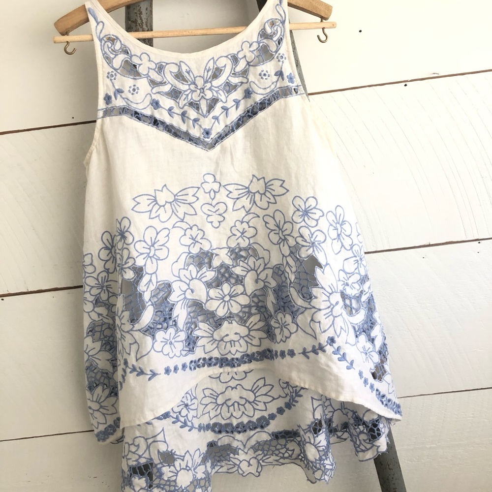 Flowy Anthropologie Tank Top